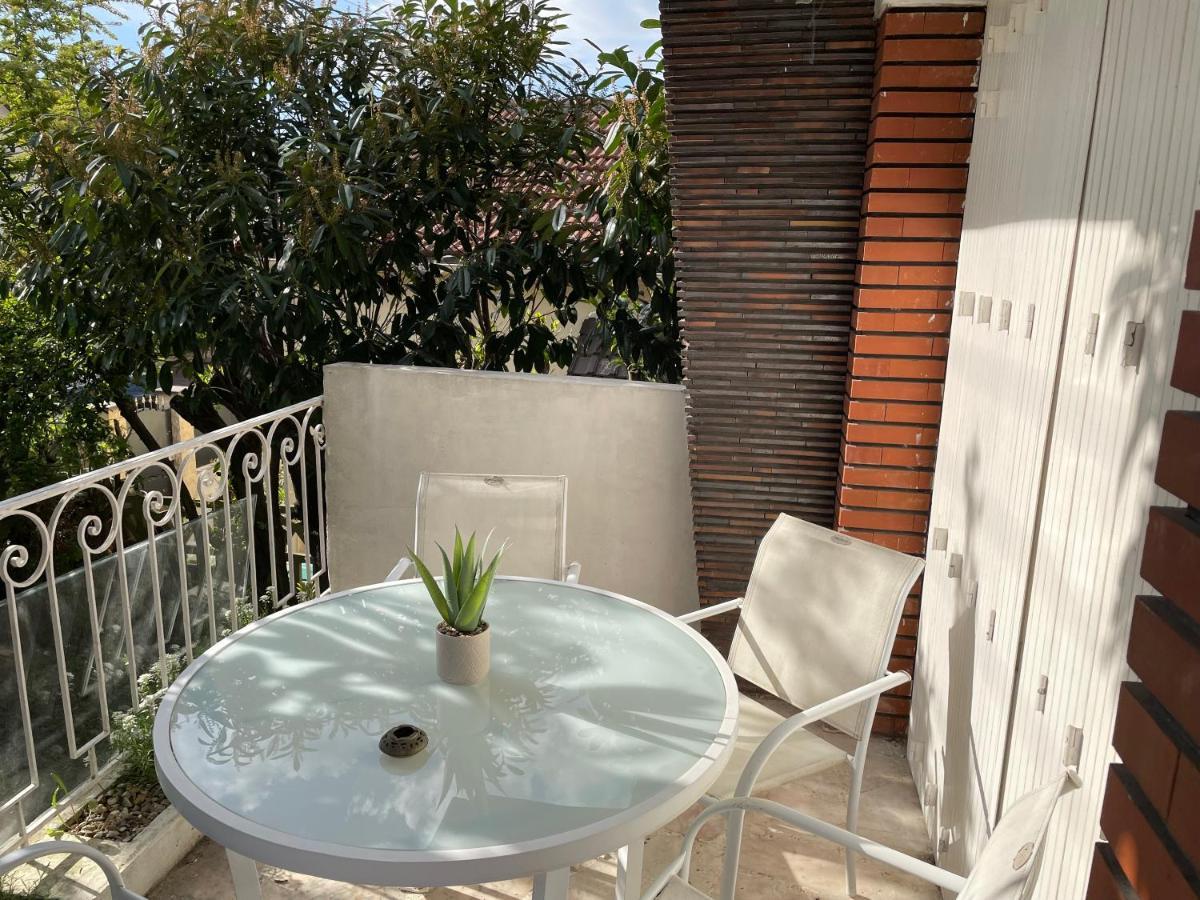 Joli T2, Terrasse Et Jardin, Ideal Pour Familles, A 15 Min De L'Aeroport Roissy Cdg Tremblay-en-France Dış mekan fotoğraf