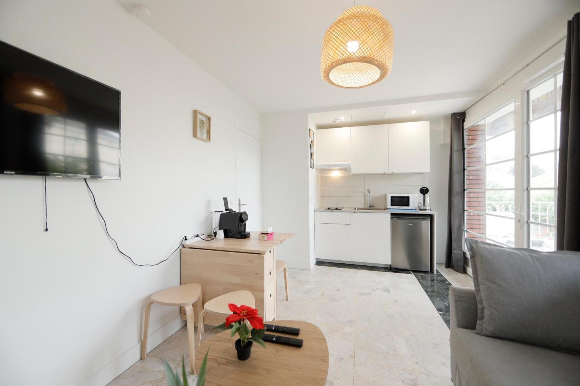 Joli T2, Terrasse Et Jardin, Ideal Pour Familles, A 15 Min De L'Aeroport Roissy Cdg Tremblay-en-France Dış mekan fotoğraf